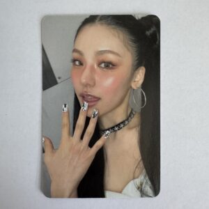 KARTA: YEJI [ITZY] - AIR - PHOTOBOOK VER. B