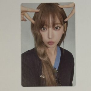 KARTA: LE SSERAFIM – Hot