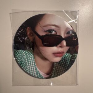 Lusterko kieszonkowe LE SSERAFIM – Spaghetti 1. Single Album