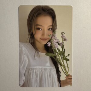 MEOVV – 2026 SEASON’S GREETINGS - Karta kolekcjonerska K-pop
