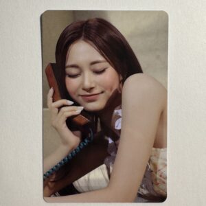 TZUYU (TWICE) – 1st Mini Album „abouTZU” - Karta kolekcjonerska K-pop
