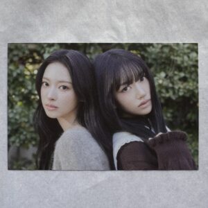 Pocztówka K-pop: MEOVV – 2026 SEASON’S GREETINGS