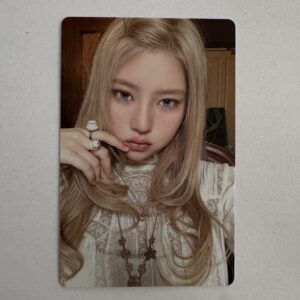 Karta kolekcjonerska K-pop: KiiiKiii – Delulu Pack - 2nd EP Album