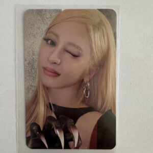 Karta kolekcjonerska K-pop: LE SSERAFIM – PUREFLOW - 2nd Studio Album