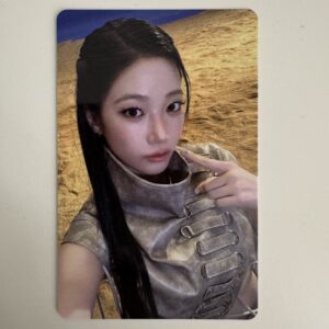 Karta kolekcjonerska K-pop: LE SSERAFIM – PUREFLOW - 2nd Studio Album