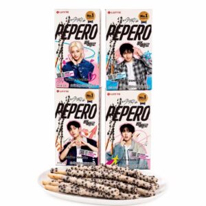 LOTTE PEPERO Stray Kids - White Cookie 32g
