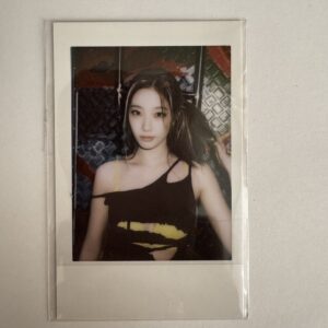 Polaroid: LE SSERAFIM – SPAGHETTI